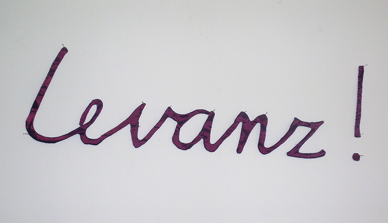 »Levanz!«, 2015, Kunstseide, 20 × 60 cm